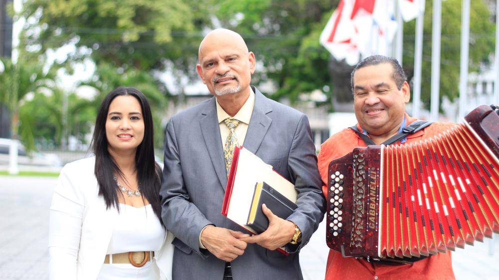 Presentan Proyecto De Ley Para Regular A Los Artistas