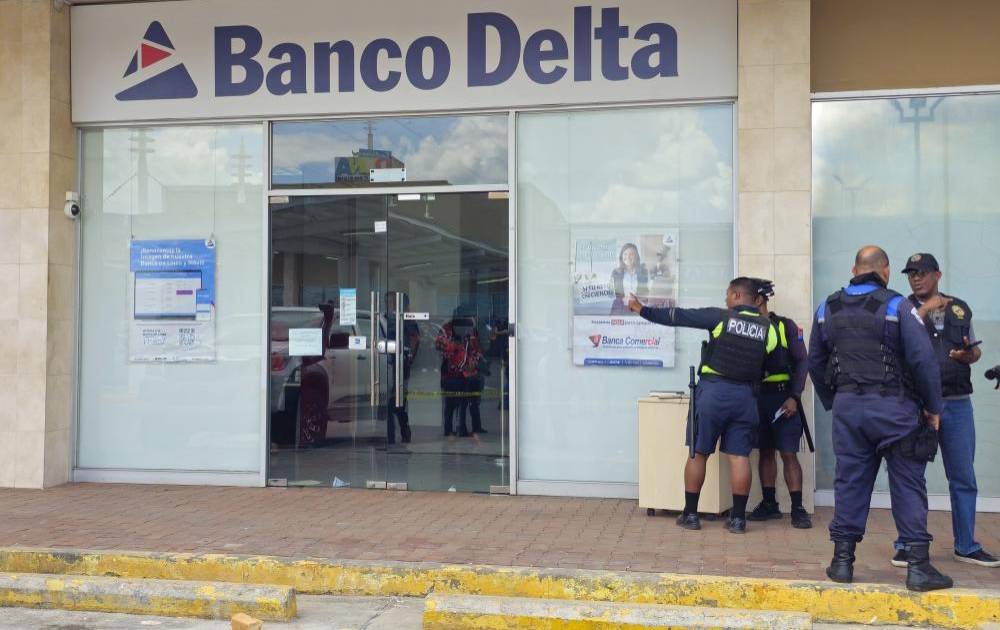 Policía jubilado frustra robo con arma de fuego al banco Delta de La 24