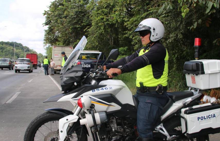 La Polic A Coloc Boletas Por Infracciones De Tr Nsito