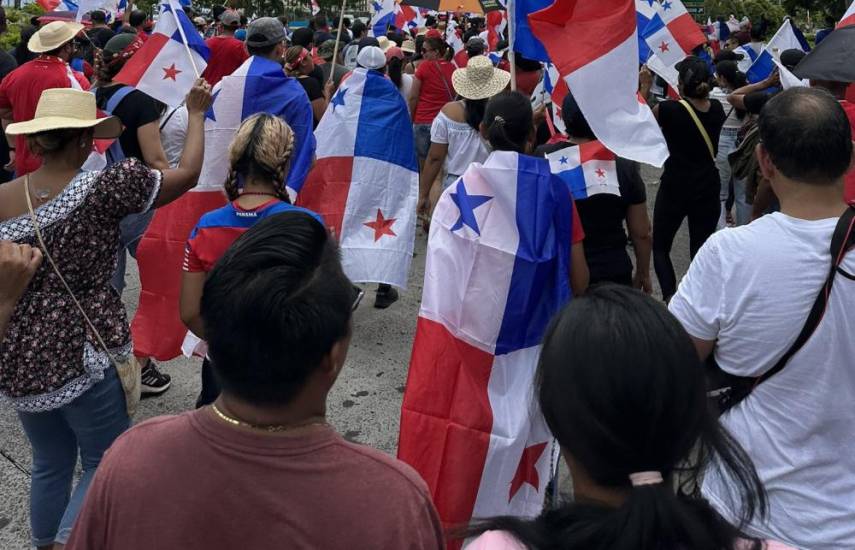 Manifestaciones Y Cierres De V As En Un De Noviembre Sin Desfiles Patrios