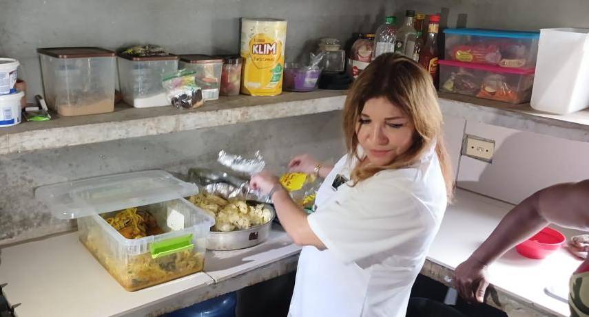 Ml | Maricel Cohen de Mulino en la cocina