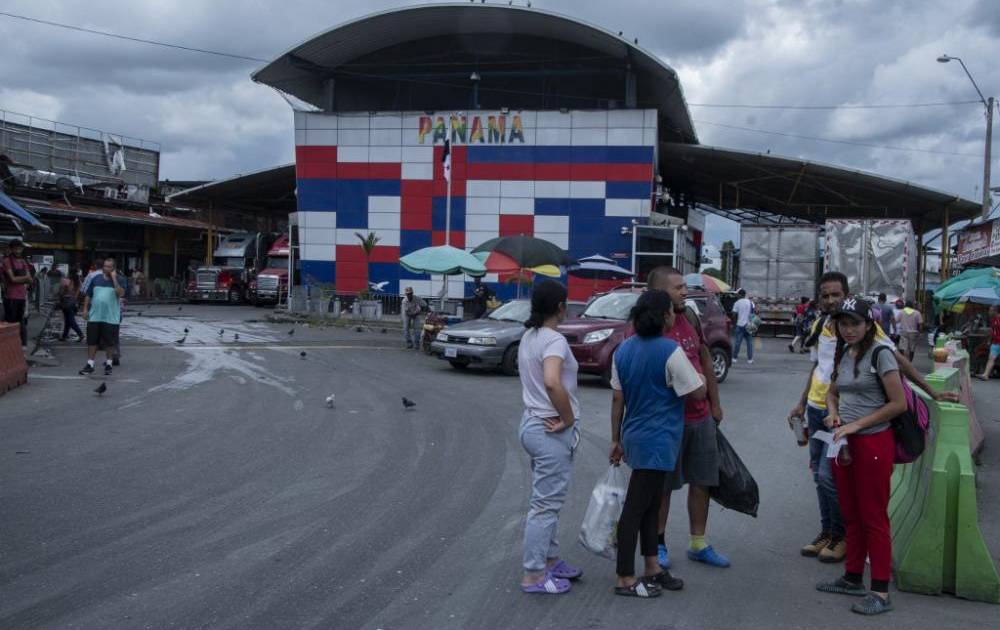 Paso Canoas, Un “infierno” Para Migrantes Varados En La Frontera De ...