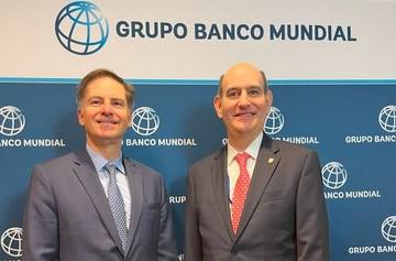 Chapman en reunión anual del BM y FMI