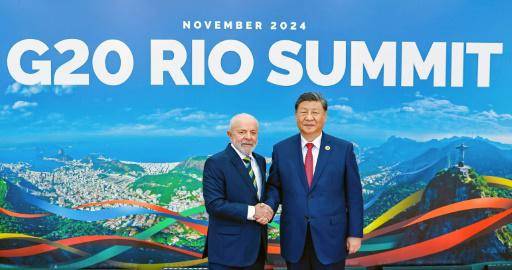 El presidente brasileño, Luiz Inácio Lula da Silva (izq.), y su par chino, Xi Jinping, en la cumbre del G20, en Río de Janeiro, el 18 de noviembre de 2024