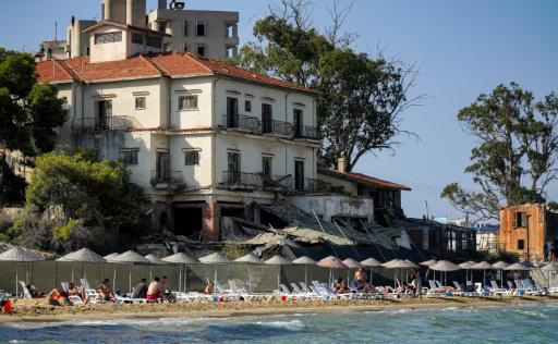 En Chipre, el balneario fantasma de Varosha espera revivir tras décadas de división