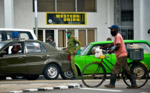 ¿Remesas en efectivo o comida?: el dilema de emigrantes ante una Cuba en crisis