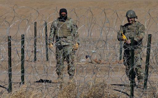 Texas arremete contra refugio de migrantes mientras refuerza control fronterizo con México