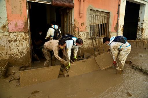 Hartazgo en Valencia con todos los políticos por la gestión de las inundaciones