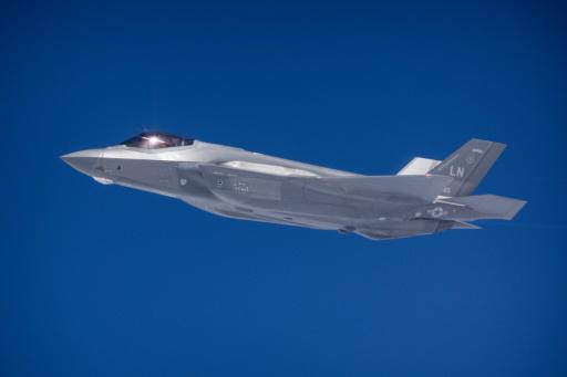 Un F-35 estadounidense sobrevuela Grecia durante ejercicios militares, el 4 de octubre de 2024