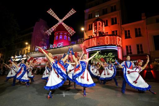 El Moulin Rouge de París recobra sus aspas antes de los Juegos Olímpicos