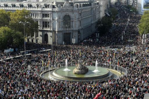 Cientos De Miles Se Manifiestan En Madrid Por La Sanidad Pública De La Región 6804