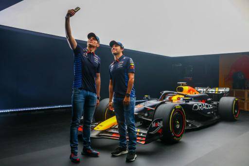 Red Bull presenta su nuevo monoplaza en presencia de su director investigado