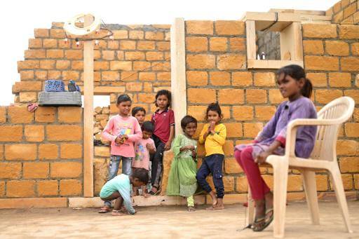 Una escuela es un oasis de frescura en pleno desierto de India