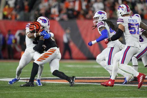 VIDEO: Partido entre Bills y Bengals fue suspendido por desmayo de un  jugador