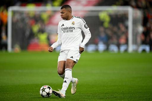 Mbappé, una noche aciaga en Anfield que arroja todavía más dudas