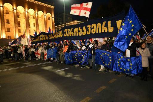 Manifestación proeuropea en Tiflis, Georgia, el 20 de octubre de 2024