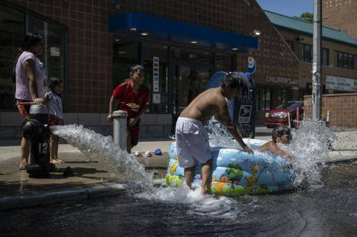 El Bronx, símbolo de las desigualdades ante la ola de calor