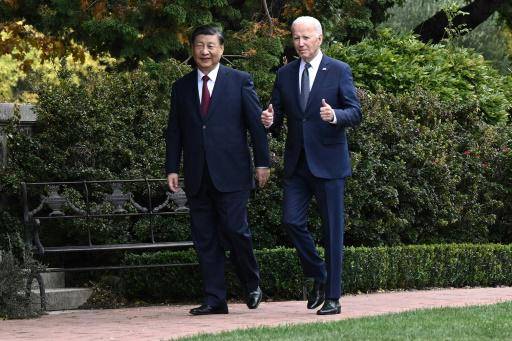 Biden y Xi hablan por teléfono para gestionar tensiones