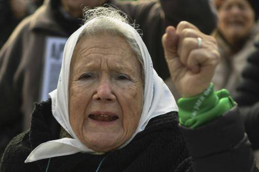 Murió Nora Cortiñas, emblema de Madres de Plaza de Mayo en Argentina, a los 94 años