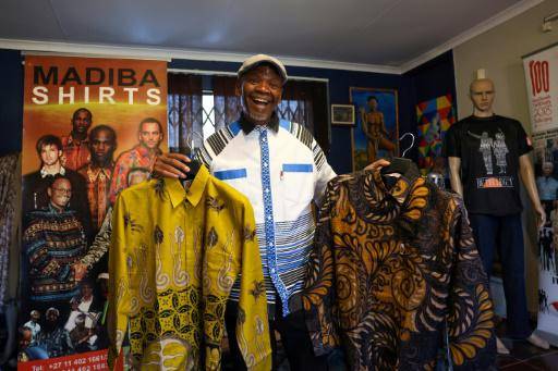 Las camisas de Mandela siguen estando de moda en la política sudafricana