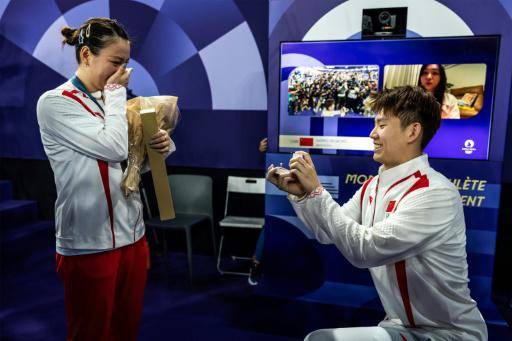 Oro olímpico y pedida de matrimonio el mismo día para jugadora china de bádminton