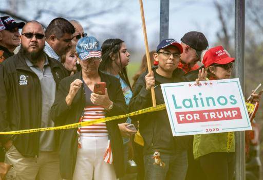 Trump agita el miedo a los rojos frente a Kamala Harris