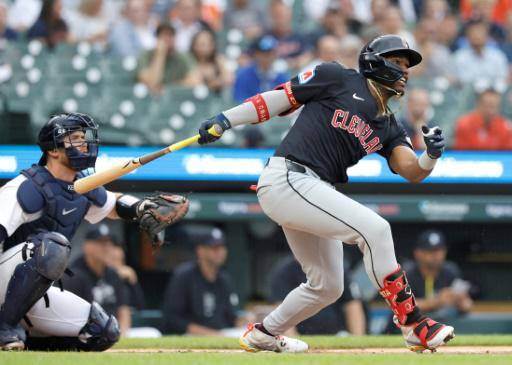 El dominicano Ángel Martínez conecta su primer cuadrangular en las Grandes Ligas