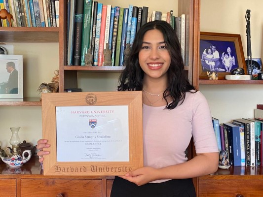 Universidad de Harvard certifica a la panameña Giulia Sempris