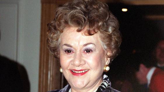 Muere la actriz británica Joan Plowright, ganadora de dos Globos de Oro, a los 95 años