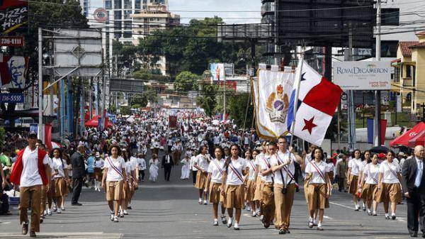 ML | Desfiles patrios en la ciudad de Panamá.