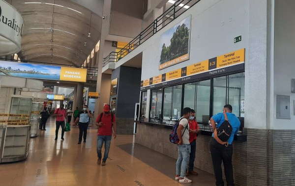 Minsa dio recomendaciones a los viajeros en la Terminal de Albrook