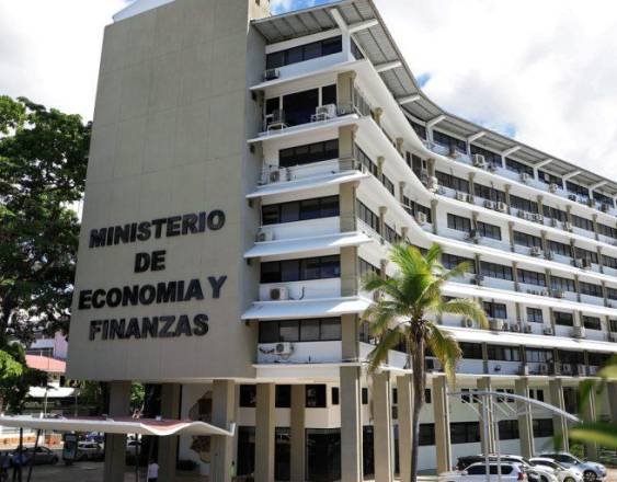 ML | Edificio del Ministerio de Economía y Finanzas.