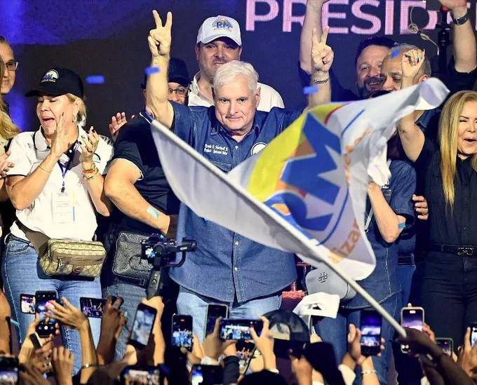 Empresarios y políticos reaccionan ante inhabilitación de Ricardo Martinelli como candidato para las elecciones 2024