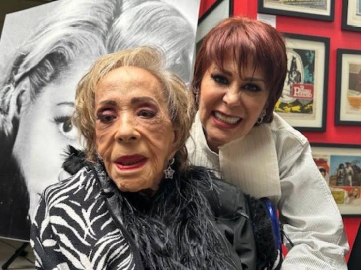 Alejandra Guzmán y Sylvia Pasquel más unidas que nunca, durante homenaje a Silvia Pinal