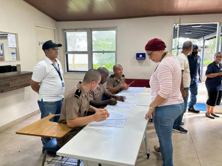 Elecciones en la Universidad Marítima finalizarán a las cinco de la tarde