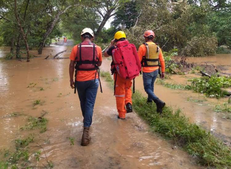 ML | Canciller Martínez Acha expresa su solidaridad a familias afectadas por fuertes lluvias.