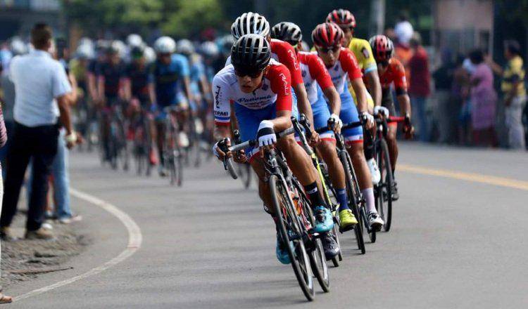 ML | Ciclistas en la competencia.