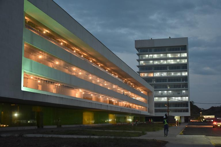 Abre el Hospital de Cancerología en la Ciudad de la Salud