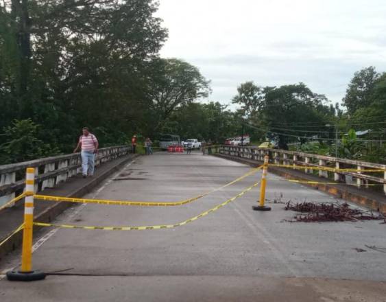 Puente sobre el río Cativé en la provincia de Veraguas.