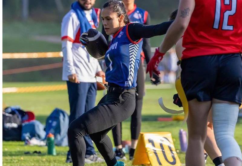 Cortesía | Arlén Hernández, con la selección femenina de Panamá, durante el Mundial de Flag Football IFAF 2024, en Lahti, Finlandia.