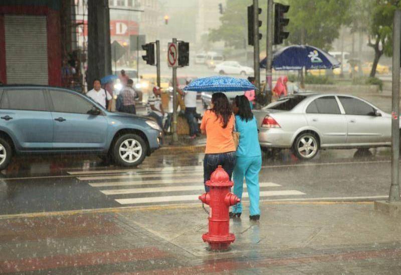 El Instituto de Meteorología prevé un fin de semana lluvioso por la presencia de un frente frío