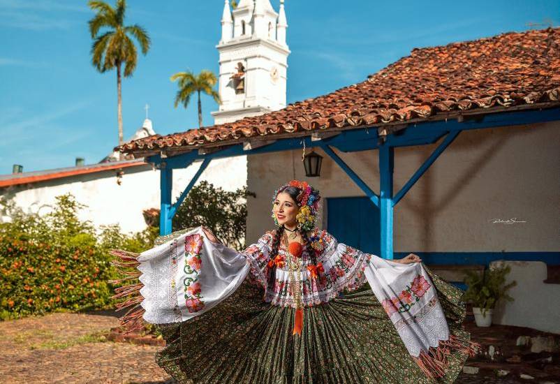 Dinastia Llorach | Sofía Llorach, Señorita 10 de Noviembre 2024 de la Heroica Villa de los Santos.