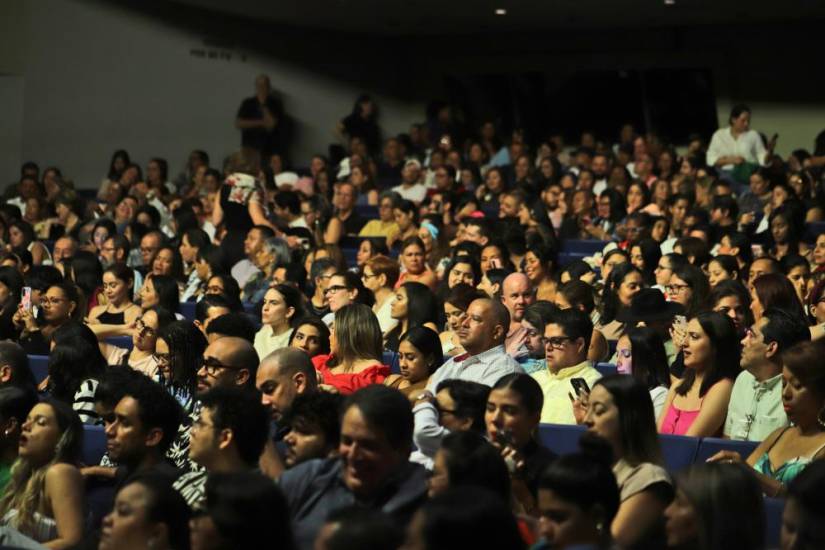 Kany García enamoró a sus fans en una noche mágica