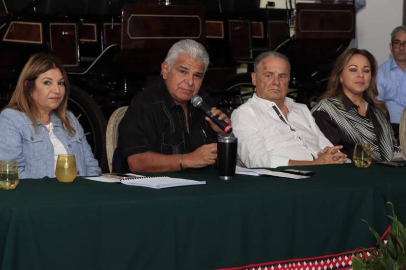 Presidente Mulino comparte con empresarios sus planes para el desarrollo de Chiriquí y Bocas del Toro