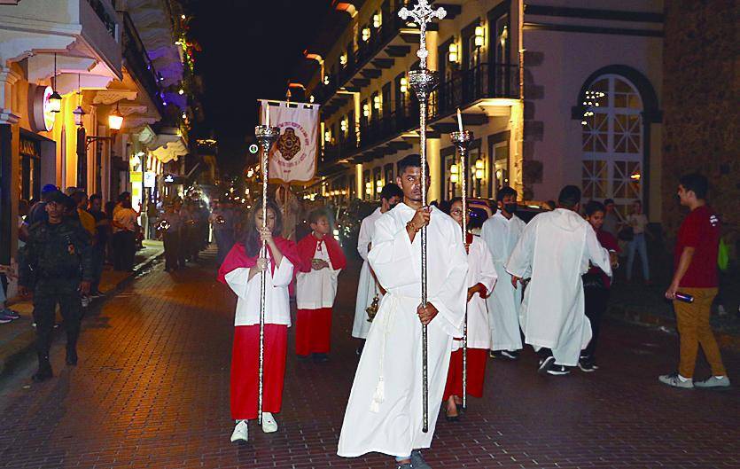 Procesiones de Semana Santa en vivo, en el Casco