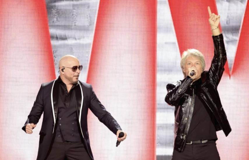 Los artistas Pitbull y el legendario Jon Bon Jovi.