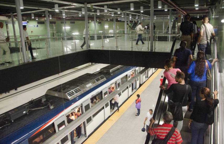 ML | Una de las estaciones subterráneas de la Línea 1 del Metro.