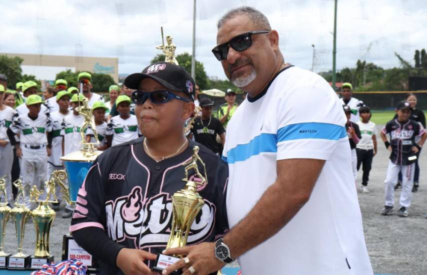 Gabriel Ledezma es el JMV en el Nacional de béisbol U10