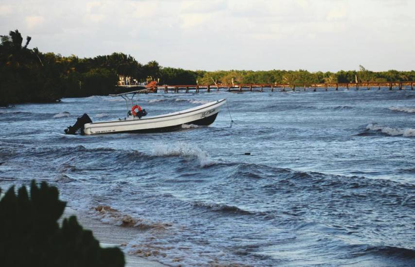 SINAPROC emite aviso de vigilancia por mar picado en el Caribe panameño