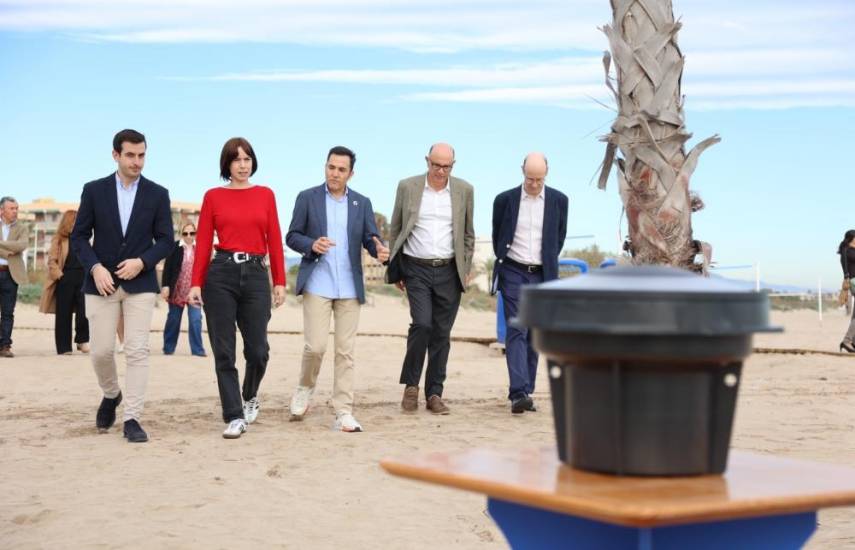 Unas boyas inteligentes monitorizarán el fondo marino de la playa de Canet para frenar la regresión de la costa